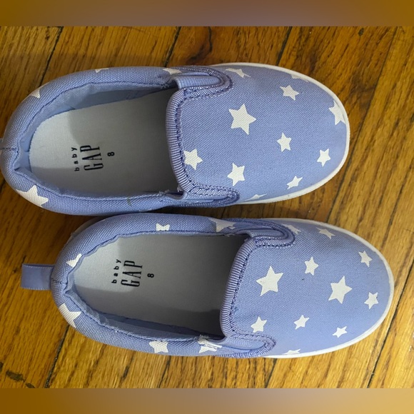 Gap toddler blue star slip on sneakers size 8 - Picture 2 of 4